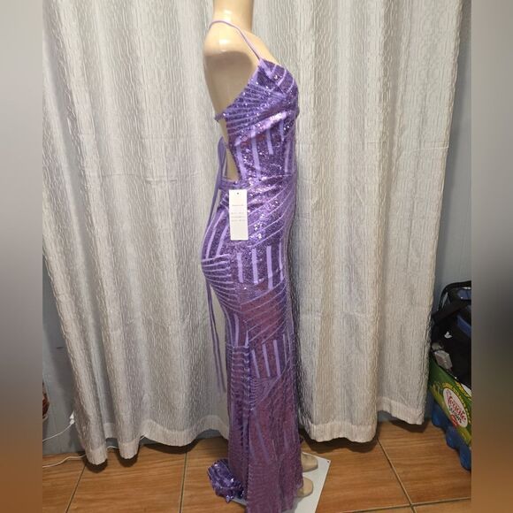 Sequin OriginI mported Neck style Cowl Neck  type Sleeveless - Picture 15 of 16